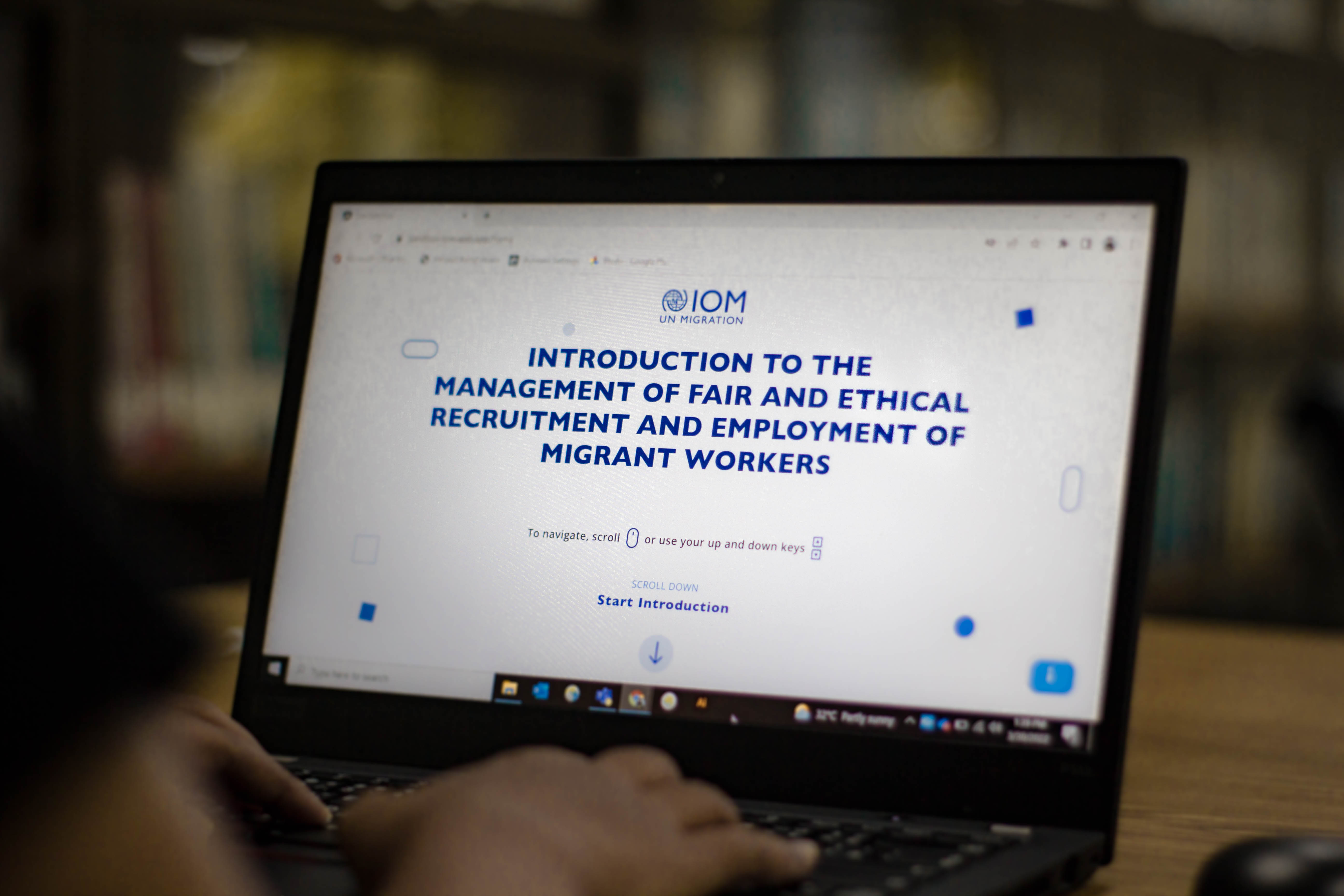 How to Recruit and Employ Migrant Workers Responsibly: New IOM E-course